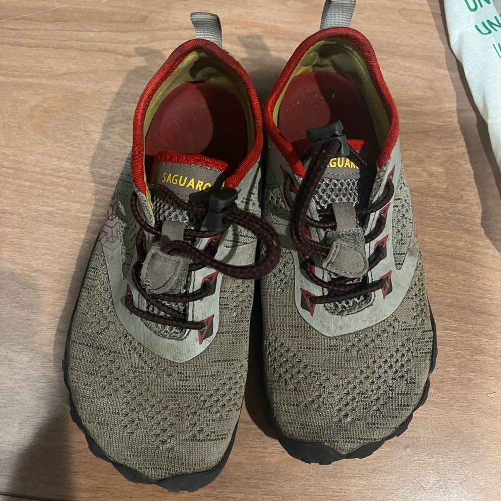 Saguaro kids water/hiking shoes